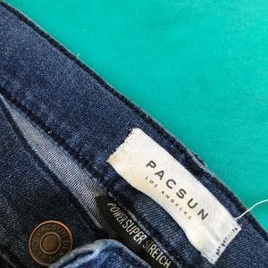 Stretchy Ripped Jeans